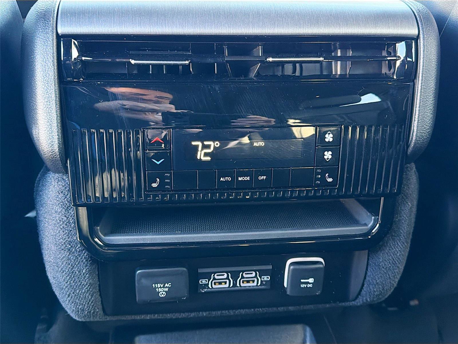 Used 2025 Jeep Wagoneer Series II image 26