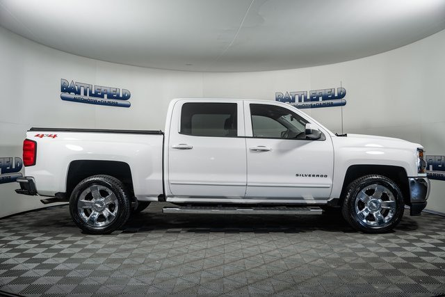 Used 2018 Chevrolet Silverado 1500 LT w/ LT Eassist Package image 12
