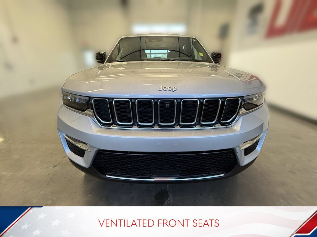 Used 2025 Jeep Grand Cherokee Limited w/ Luxury Tech Group II AWD/4WD image 15