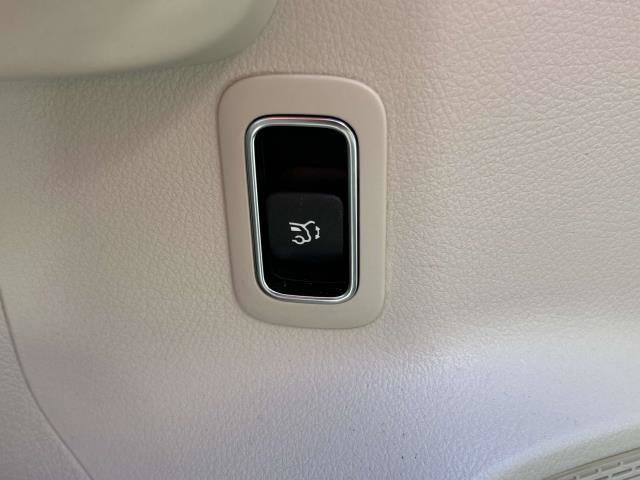 Certified 2024 Mercedes-Benz GLB 250 4MATIC image 20