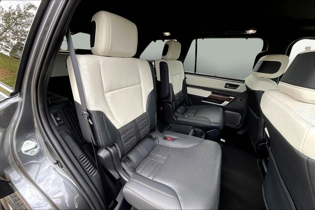 Used 2024 Toyota Sequoia Capstone image 24