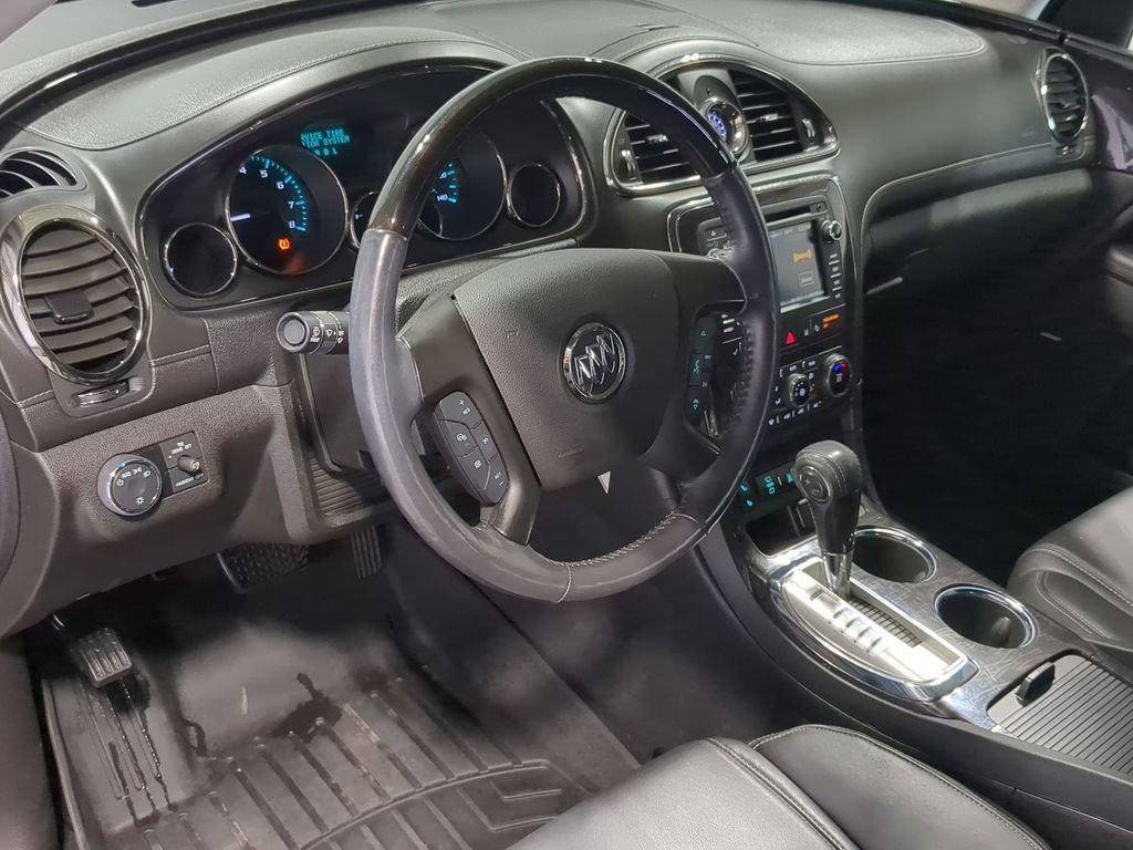 Used 2017 Buick Enclave Leather image 12