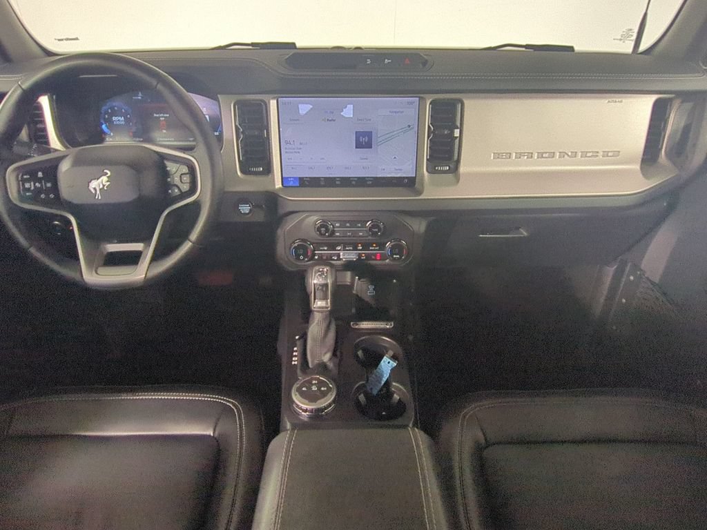 Used 2025 Ford Bronco Outer Banks AWD/4WD image 15