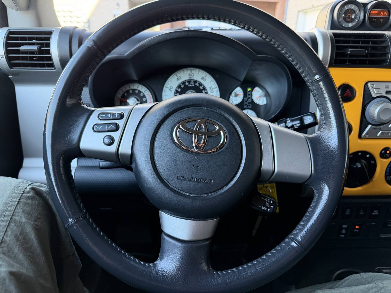 Used 2009 Toyota FJ Cruiser 4WD w/ Upgrade Pkg 2 image 19