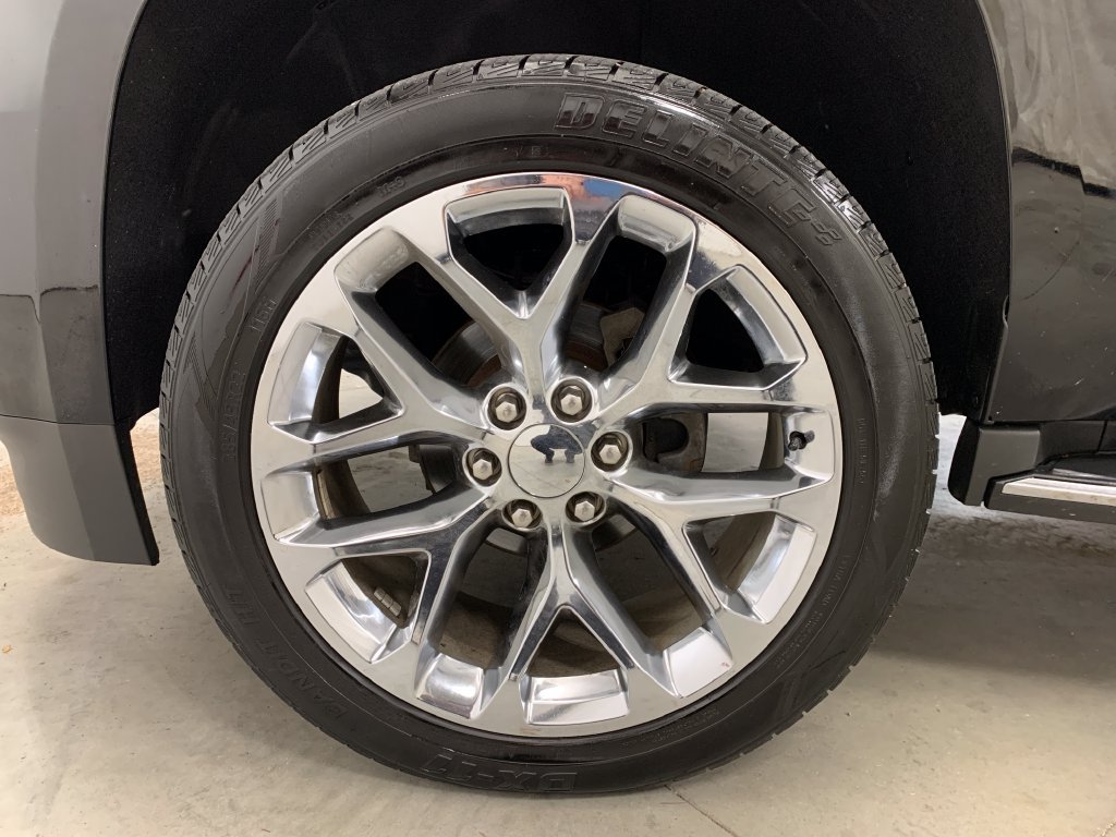 Used 2017 Chevrolet Tahoe Premier AWD/4WD image 2