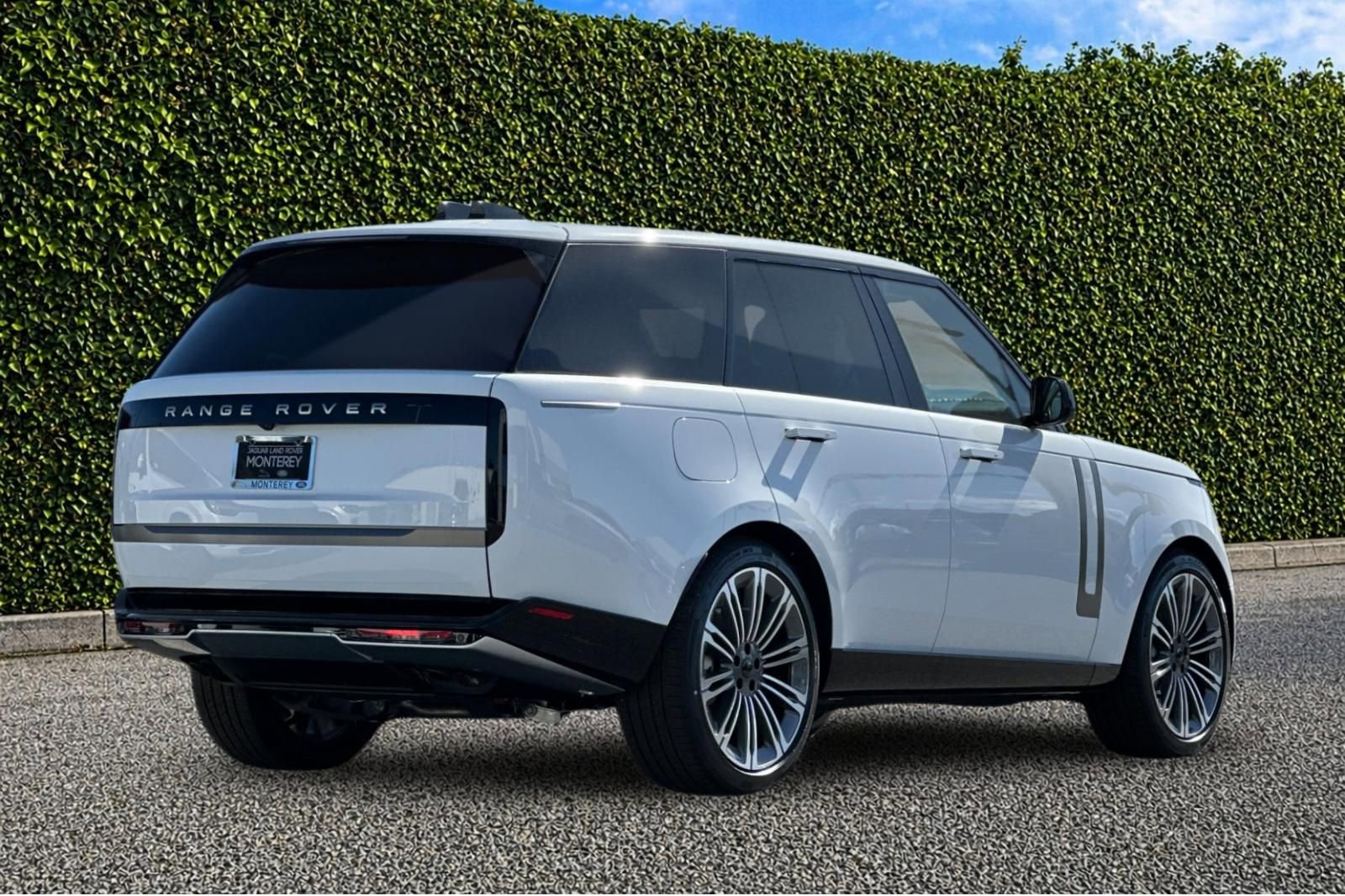New 2026 Land Rover Range Rover SE AWD/4WD image 6