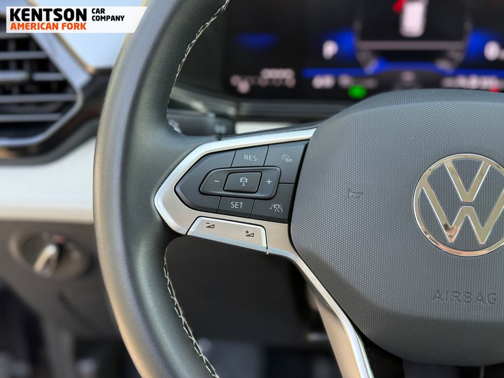 Used 2025 Volkswagen Taos S AWD/4WD image 18