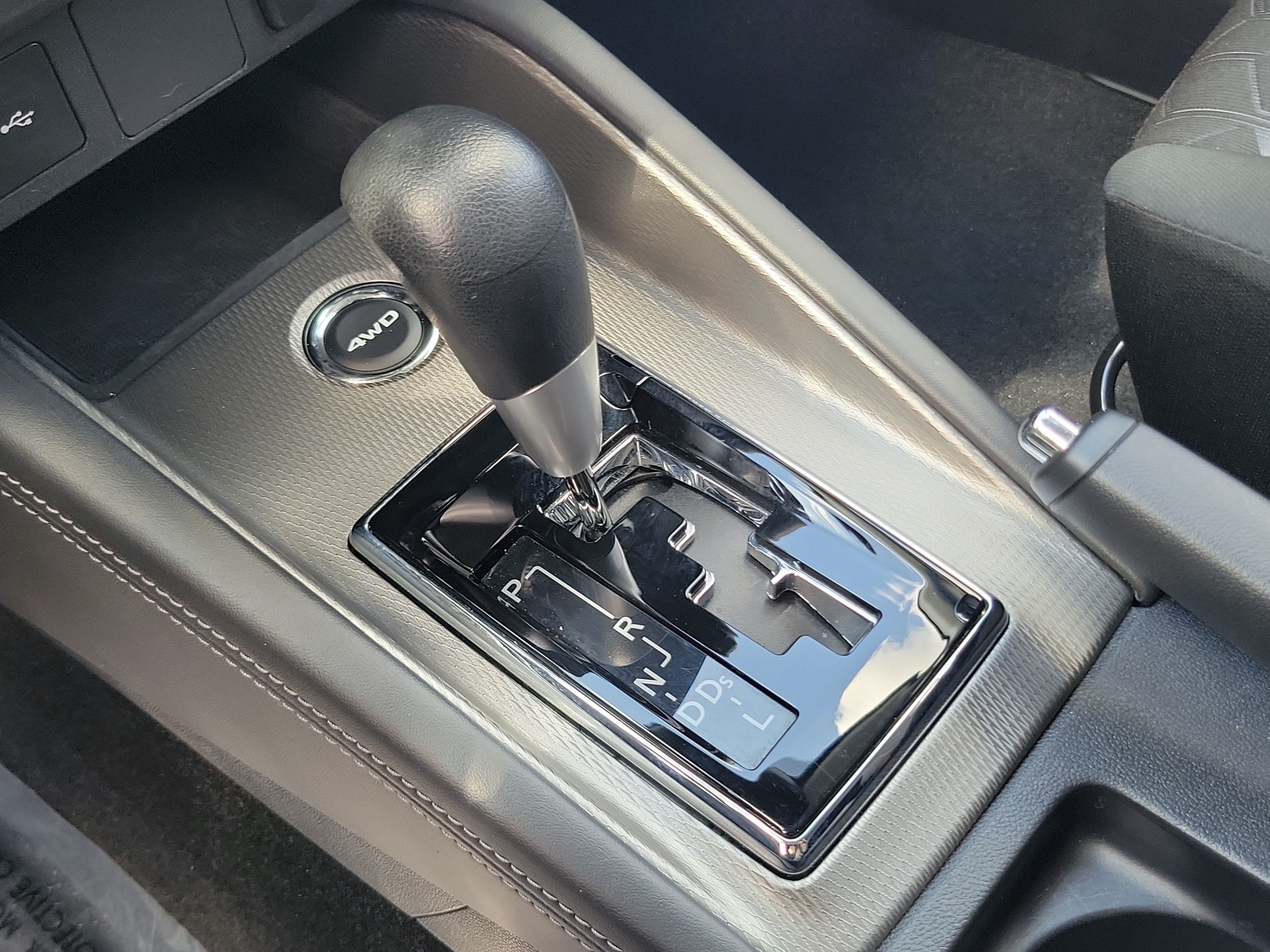 Used 2024 Mitsubishi Outlander Sport ES AWD/4WD image 23