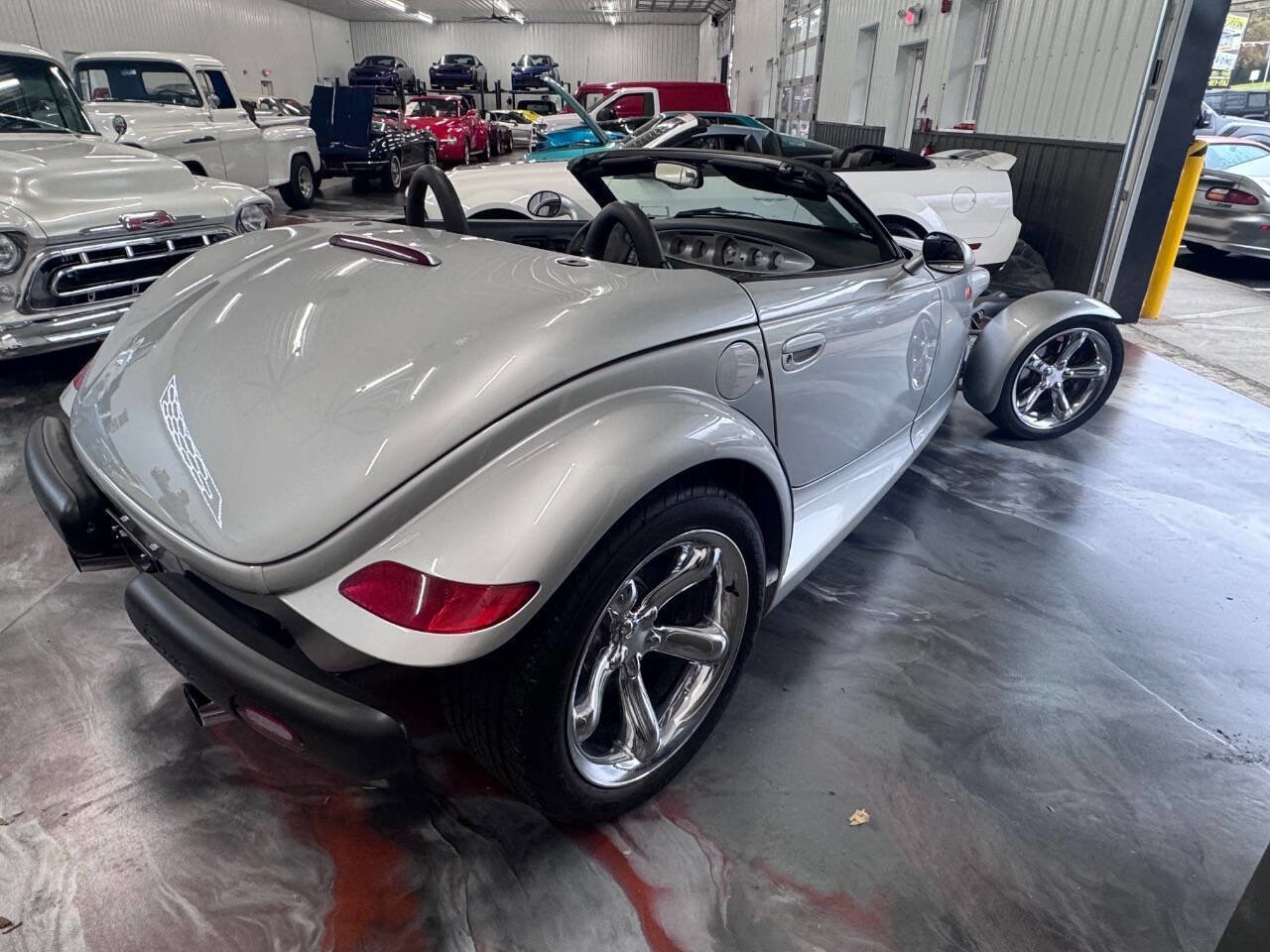 Used 2000 Plymouth Prowler image 7