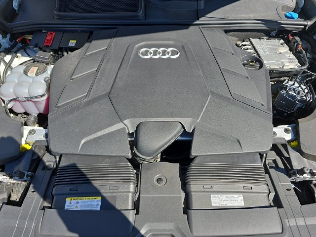 Used 2023 Audi Q8 Prestige w/ Prestige Package AWD/4WD image 34