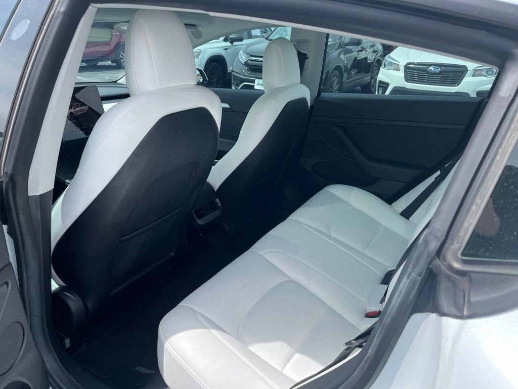 Used 2022 Tesla Model 3 Long Range AWD/4WD image 25