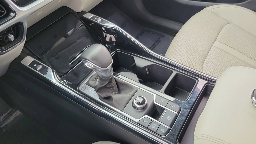 Used 2023 Kia Sorento SX image 15