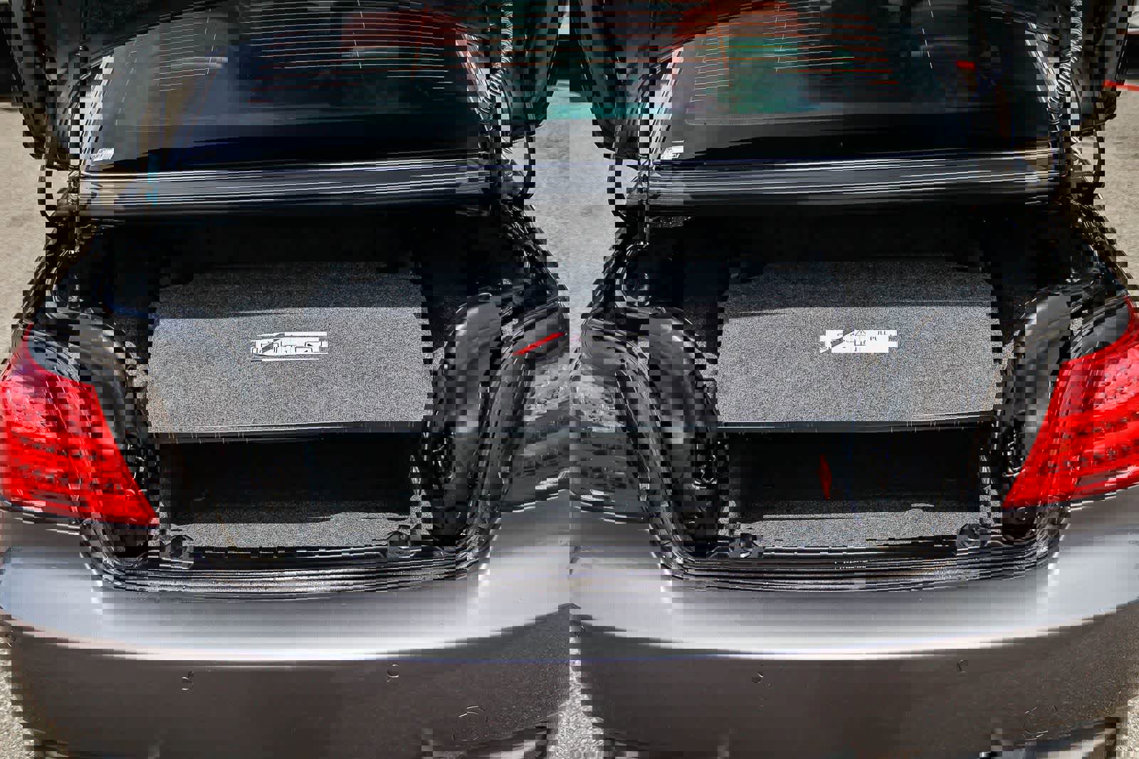 Used 2013 BMW M3 Convertible image 25