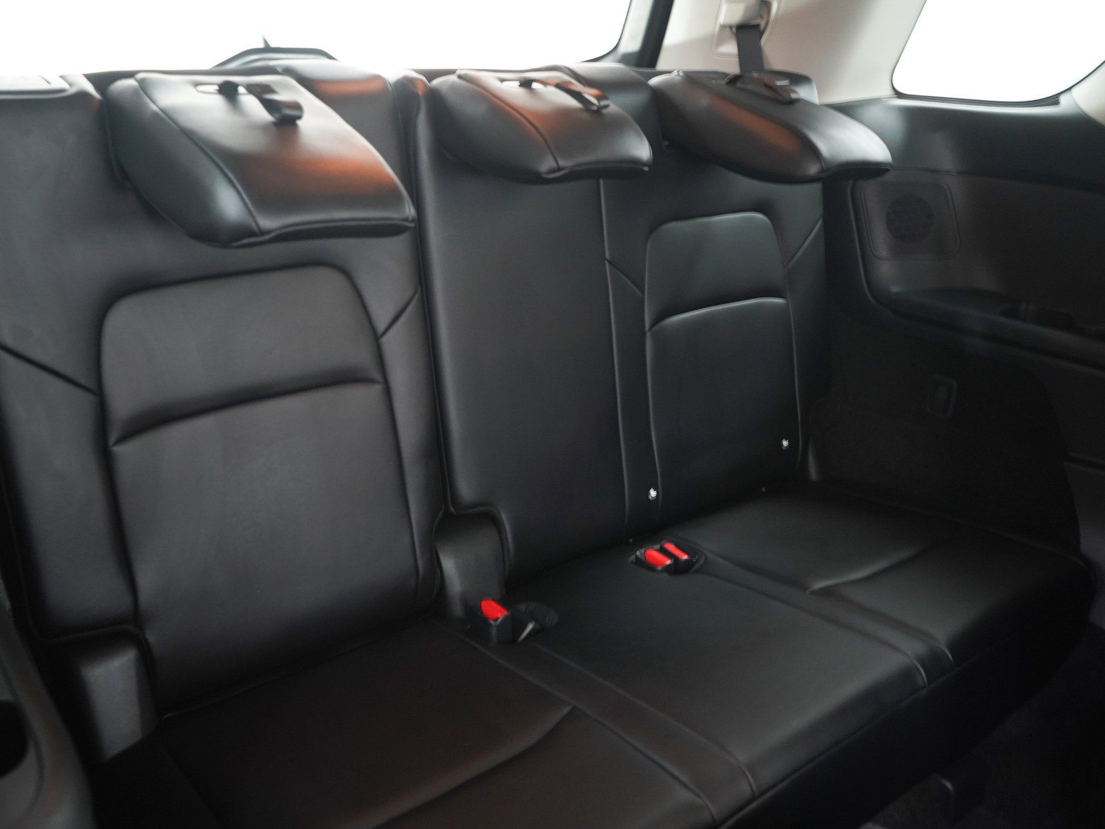 Used 2024 Nissan Pathfinder Platinum AWD/4WD image 16