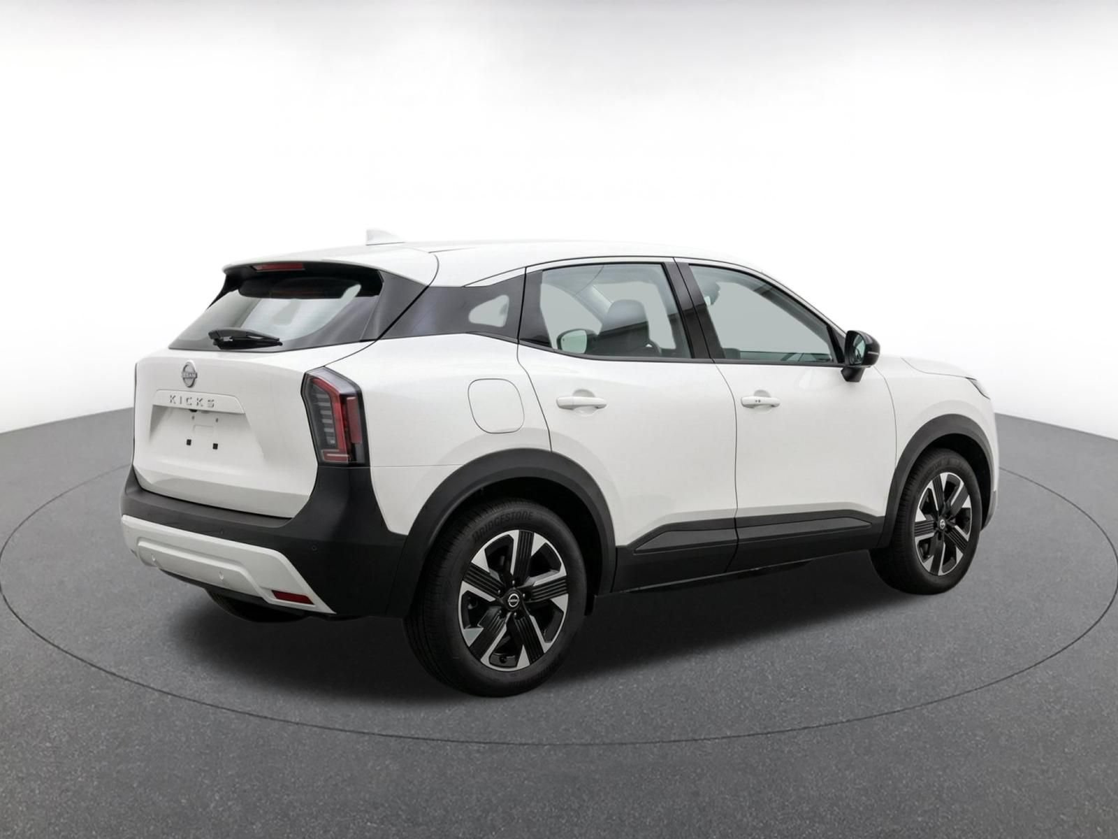 Used 2026 Nissan Kicks SV w/ Cold Weather Package AWD/4WD image 7