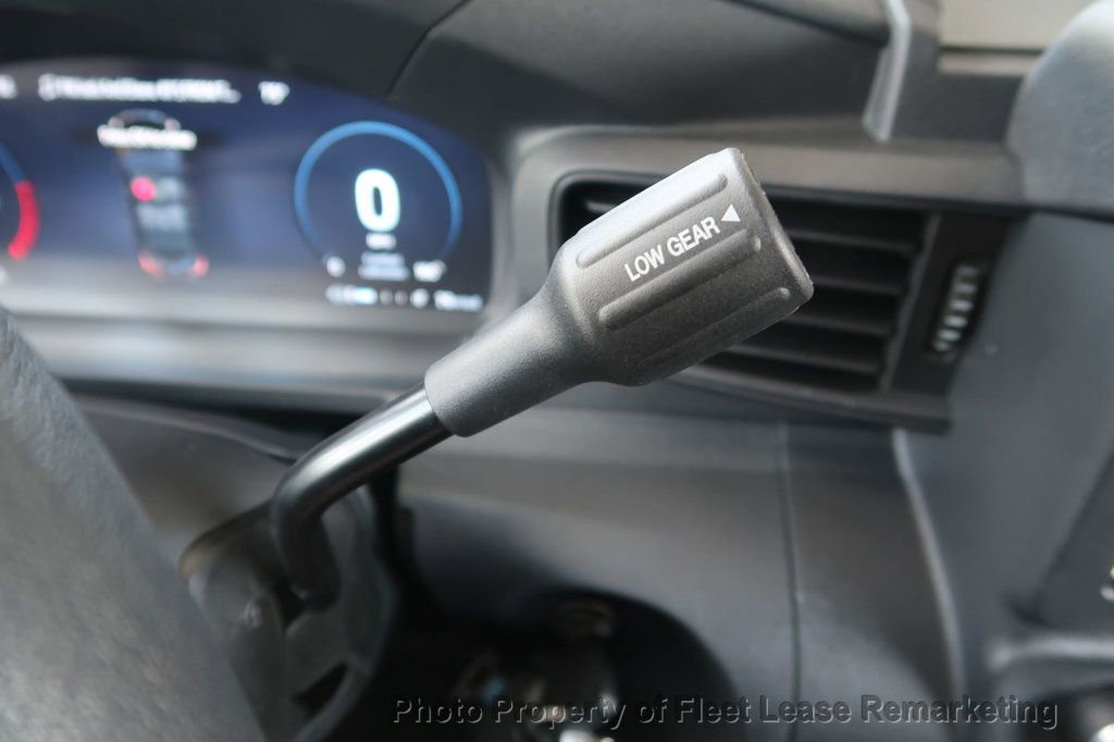 Used 2025 Ford Explorer 4WD Police Interceptor image 39