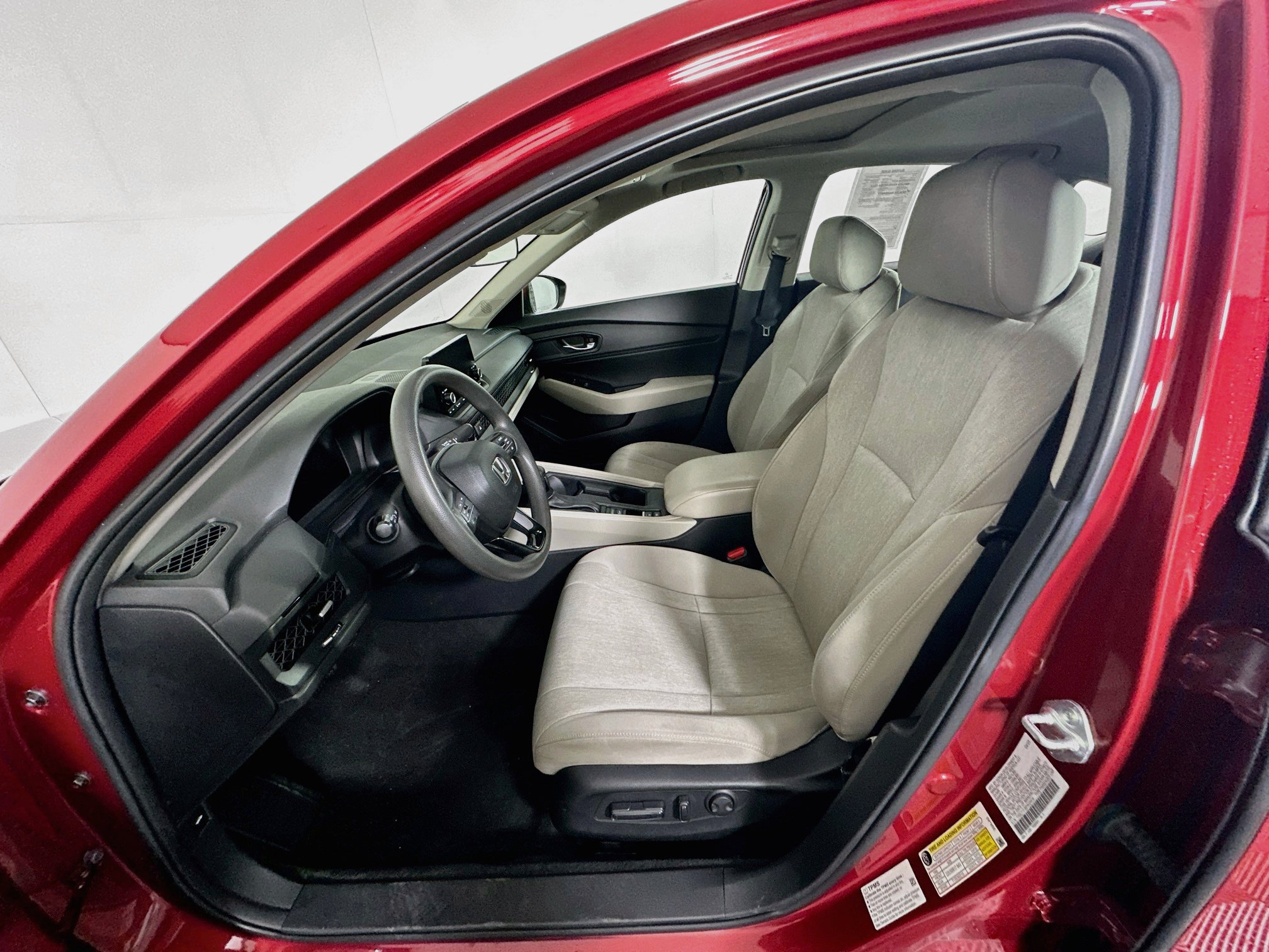 Used 2023 Honda Accord EX image 13