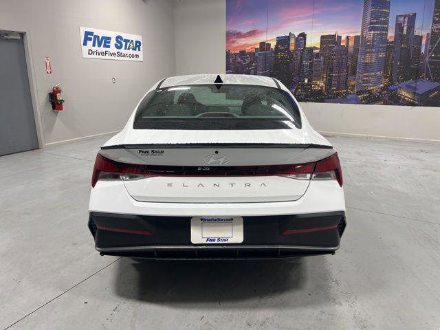 New 2026 Hyundai Elantra Sport image 25