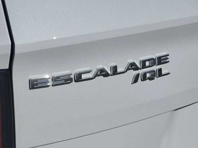 New 2026 Cadillac Escalade IQL Sport 2 w/ LPO, Floor Liner Package AWD/4WD image 8