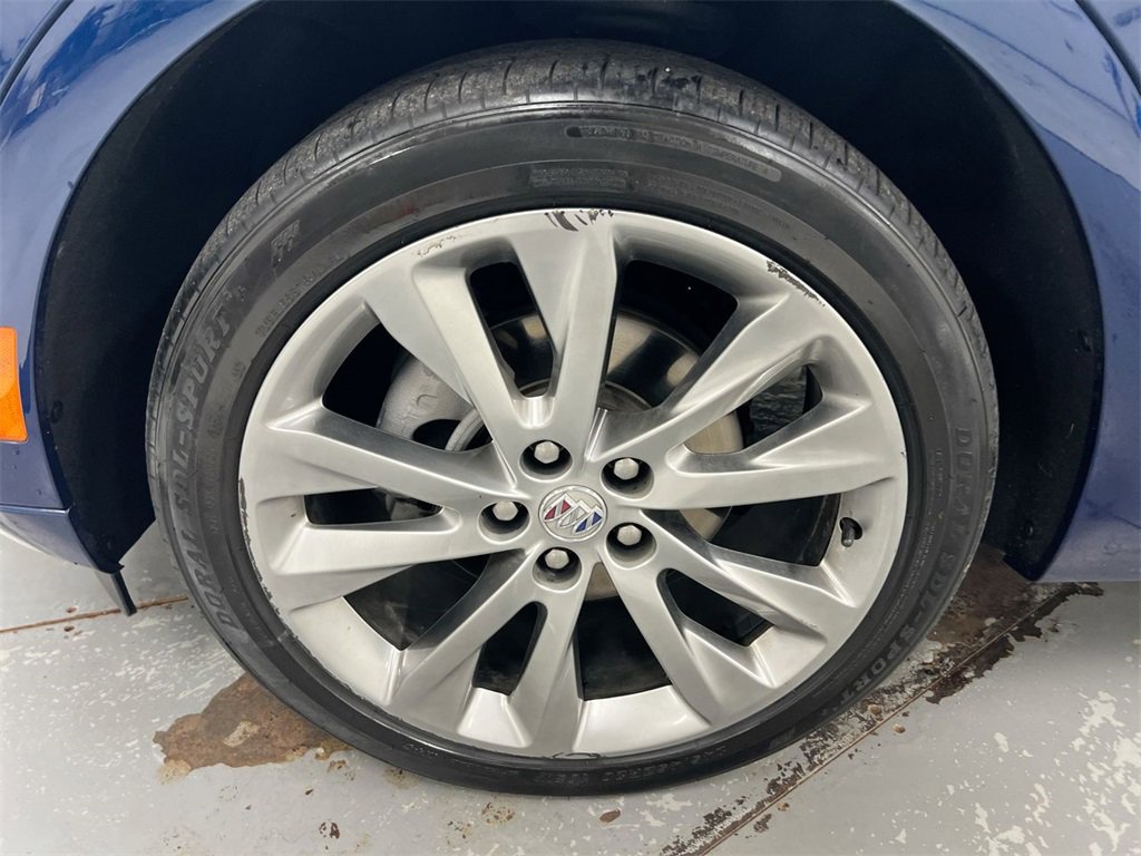 Used 2022 Buick Envision Avenir w/ Safety Package image 26