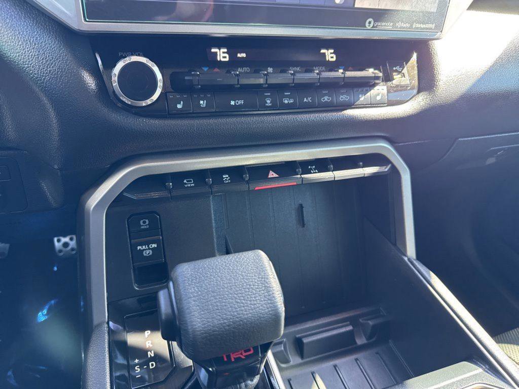 Used 2024 Toyota Tundra Limited w/ TRD Off-Road Package image 33