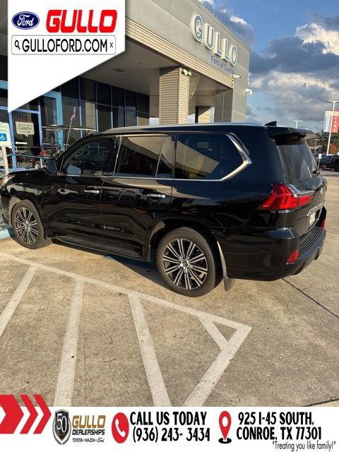 Used 2021 Lexus LX 570 4WD w/ 3rd Row & Luxury Pkg image 4
