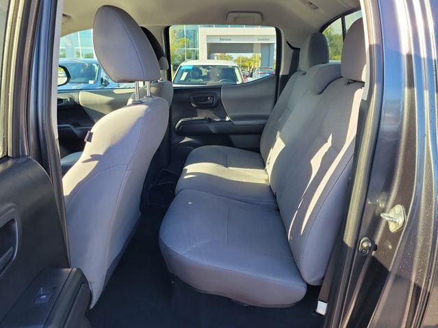 Used 2020 Toyota Tacoma SR AWD/4WD image 10