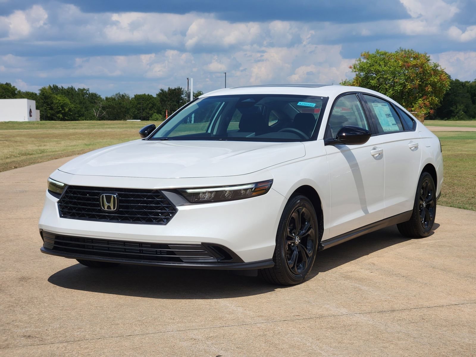 New 2025 Honda Accord SE image 7