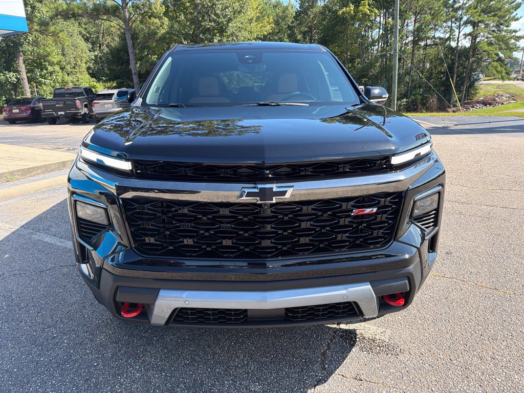New 2027 Chevrolet Traverse Z71 w/ Enhanced Driving Package AWD/4WD image 8