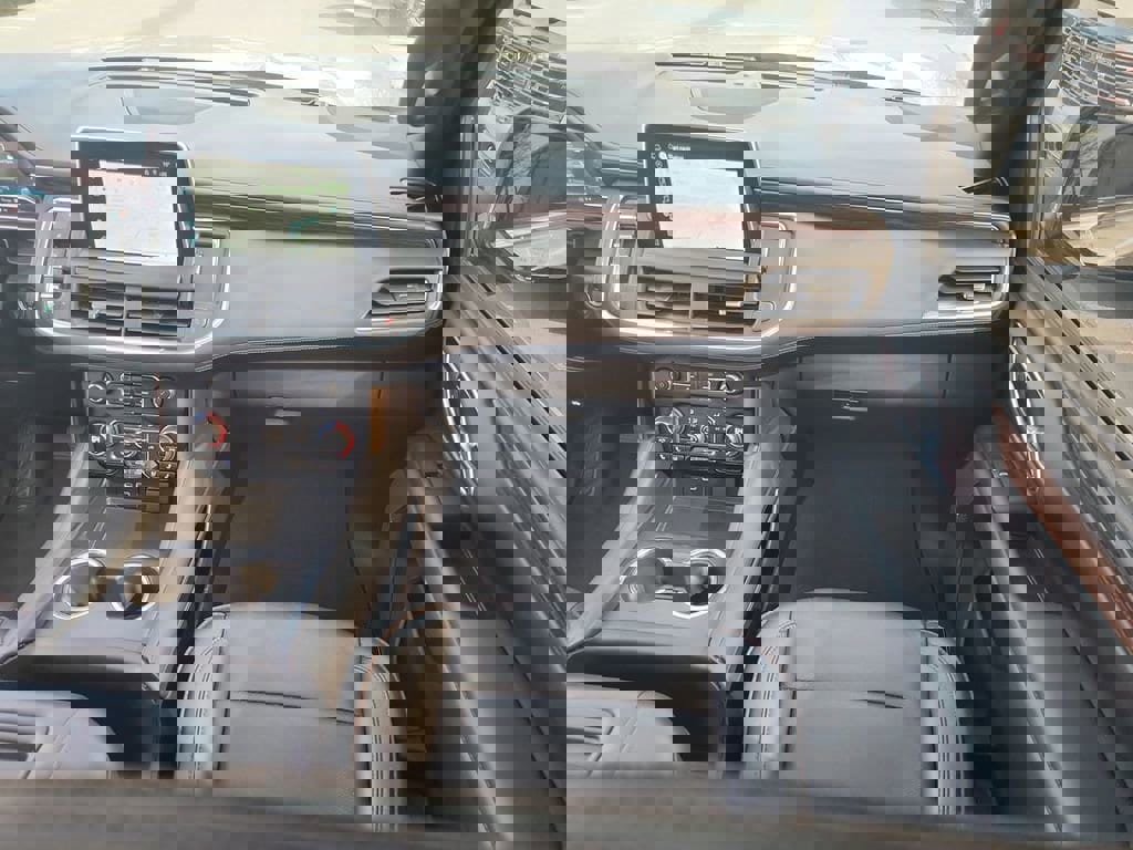 Certified 2023 Chevrolet Suburban High Country image 29