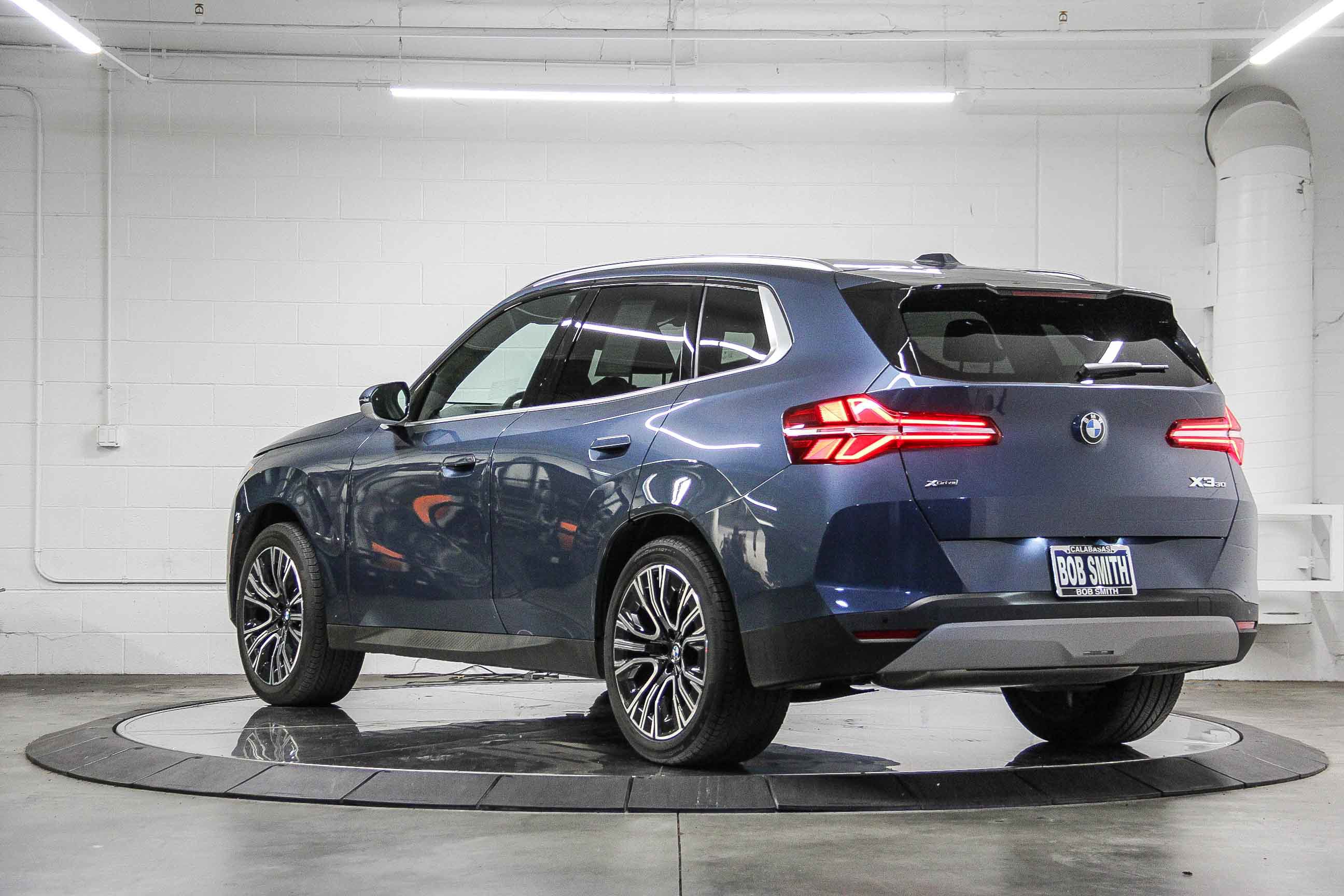 Used 2025 BMW X3 xDrive30i image 4