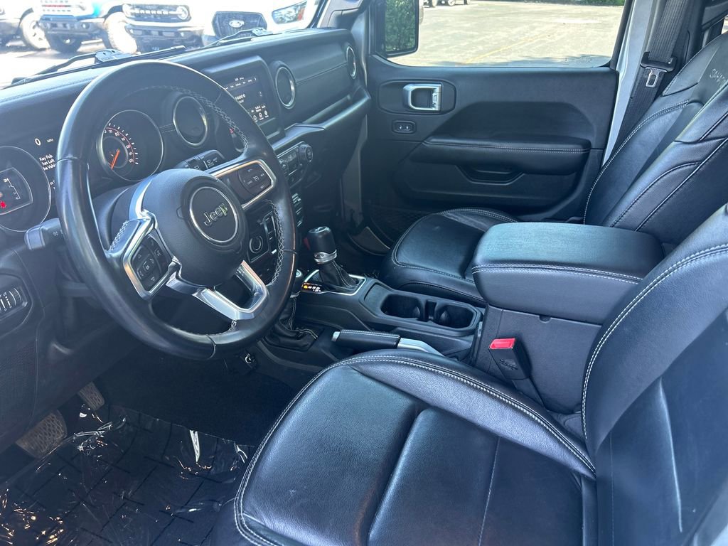 Used 2020 Jeep Wrangler Unlimited Sahara w/ LED Lighting Group AWD/4WD image 11