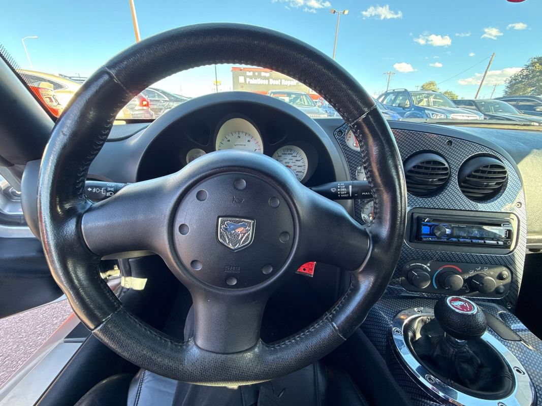 Used 2004 Dodge Viper SRT-10 RWD image 24