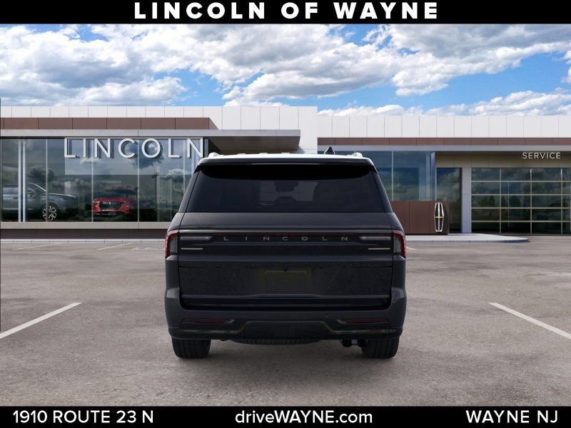 New 2026 Lincoln Navigator Premiere AWD/4WD image 6
