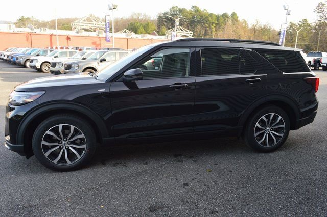 New 2026 Ford Explorer ST-Line image 6