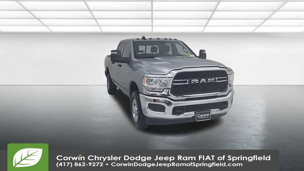 Used 2024 RAM 2500 Tradesman w/ Chrome Appearance Group image 4