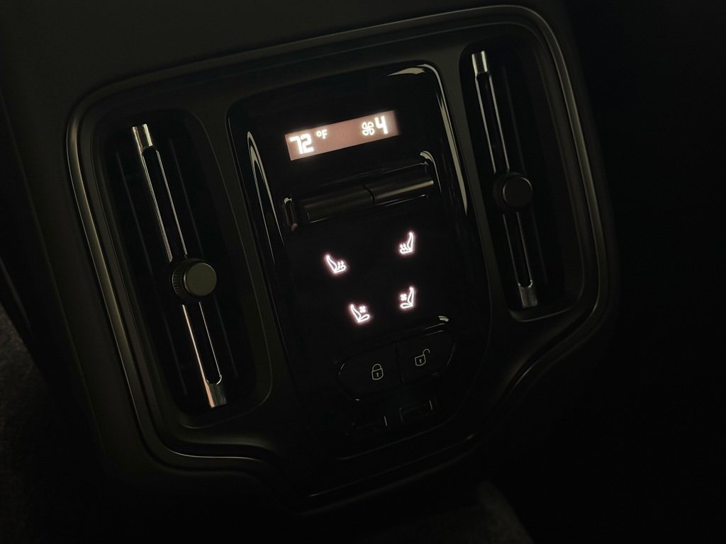 New 2025 Aston Martin DBX 707 image 18