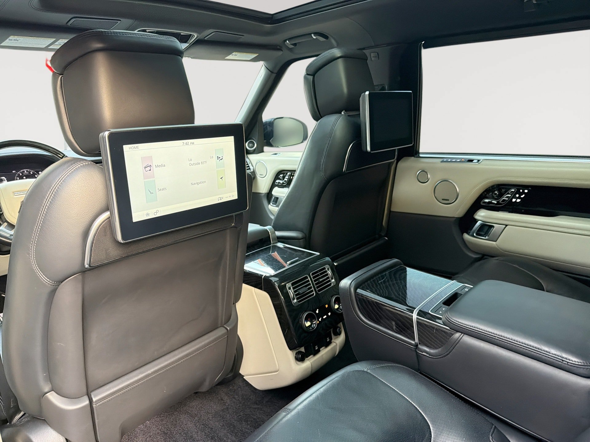 Used 2020 Land Rover Range Rover Long Wheelbase Autobiography AWD/4WD image 32