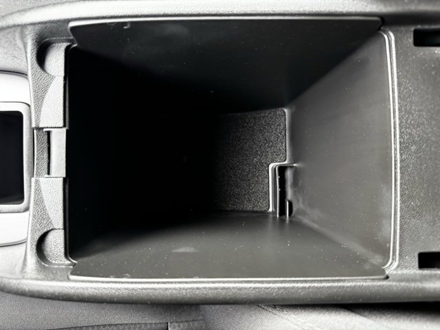 Used 2017 Chevrolet Malibu Hybrid image 19