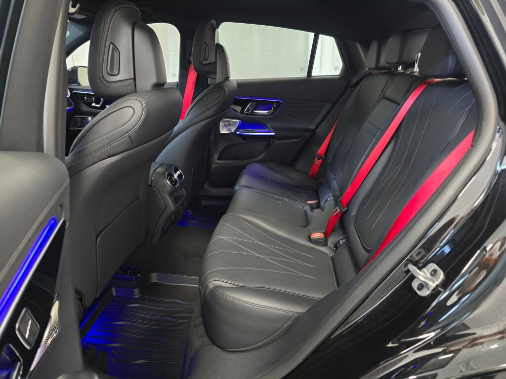 New 2025 Mercedes-Benz GLC 63 AMG S image 18