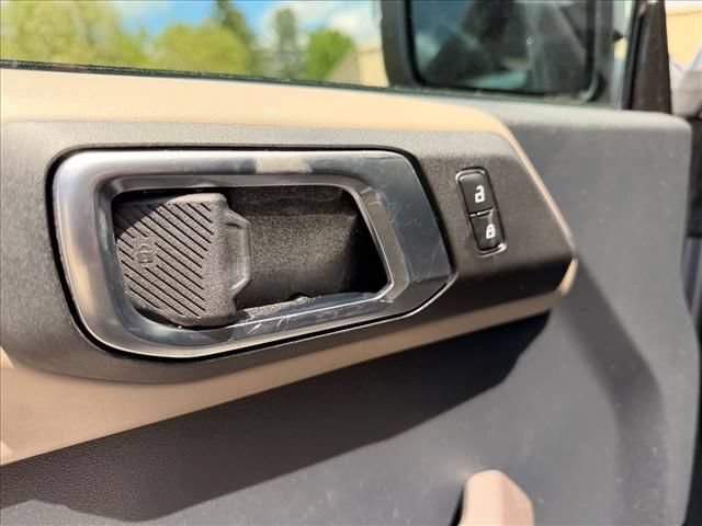 Used 2023 Ford Bronco Wildtrak AWD/4WD image 15