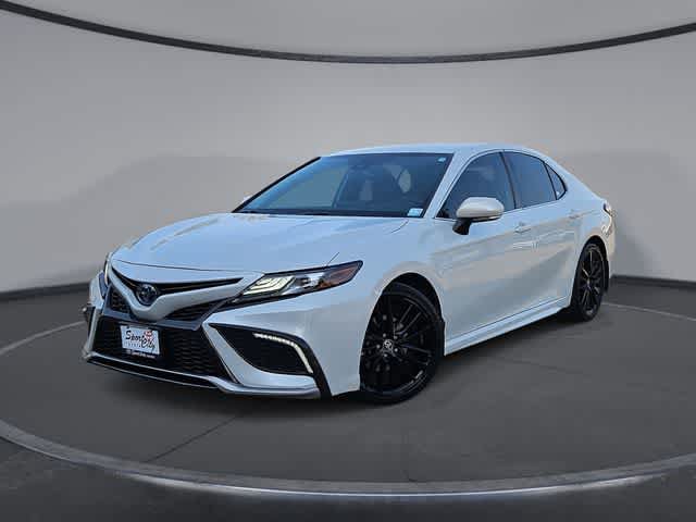 Used 2022 Toyota Camry XSE w/ Cold Weather Package FWD image 1