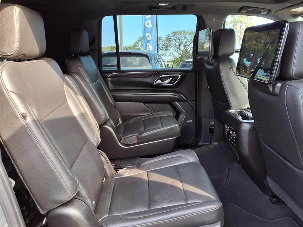 Used 2021 Chevrolet Suburban Z71 w/ Z71 Off-Road Package image 21