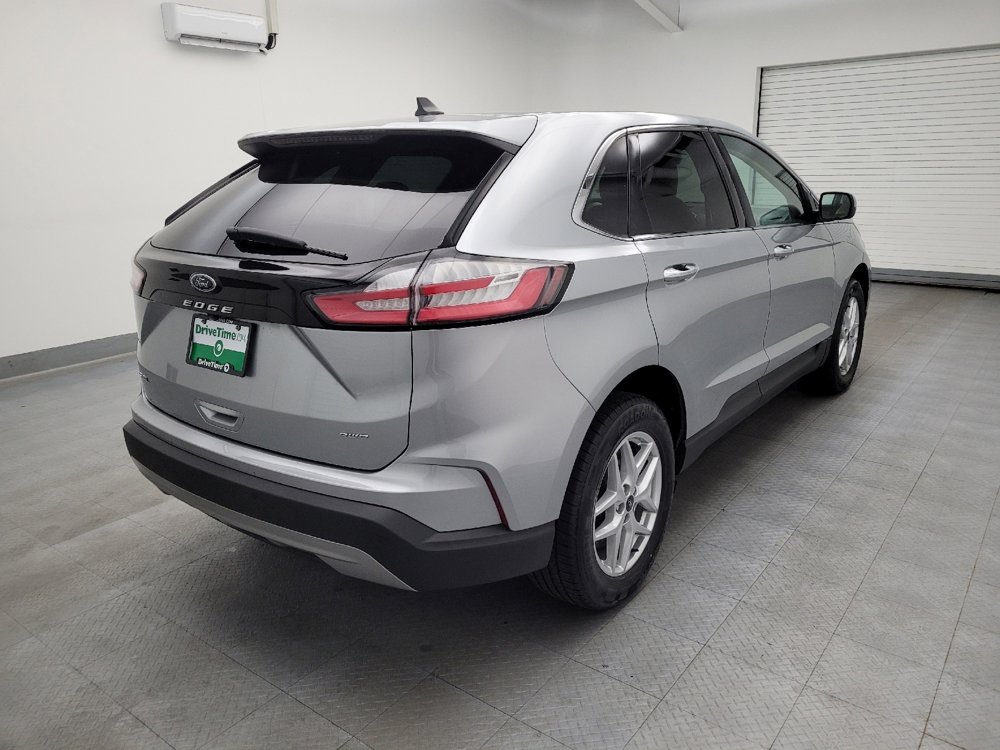 Used 2024 Ford Edge SEL image 9