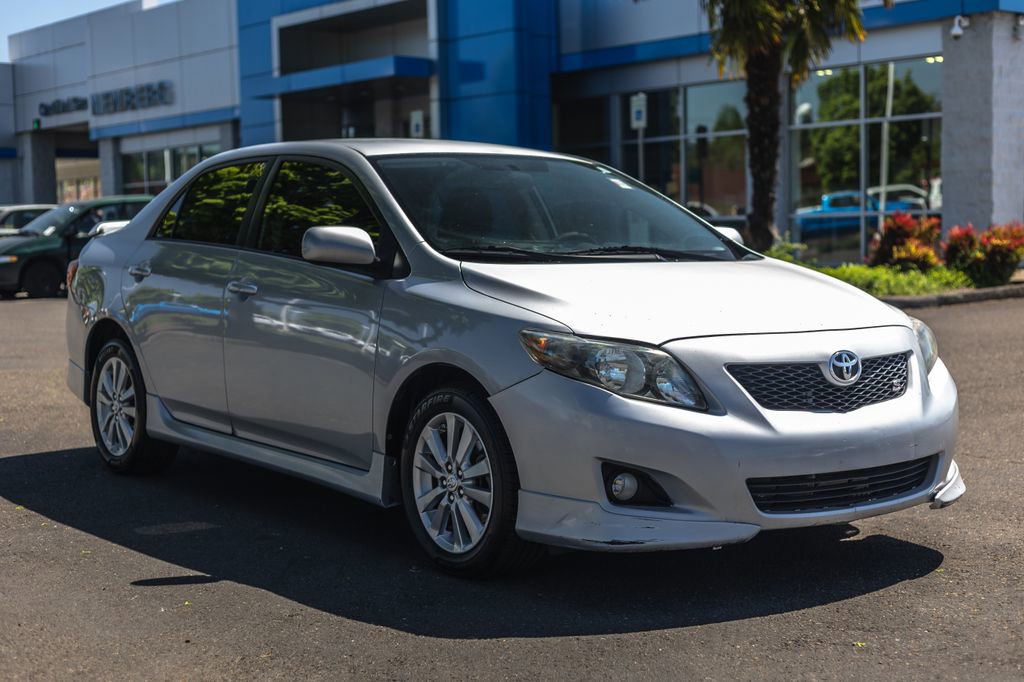 Used 2010 Toyota Corolla LE FWD image 6