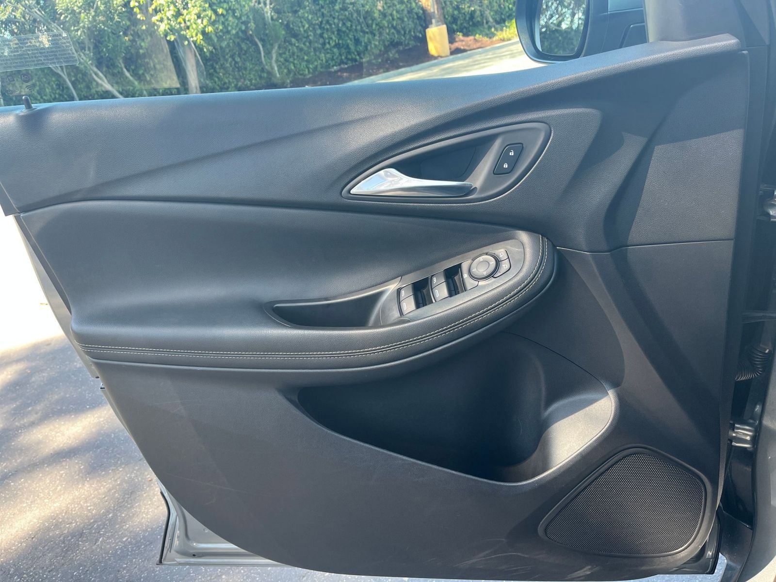 Used 2025 Buick Encore GX Preferred image 18