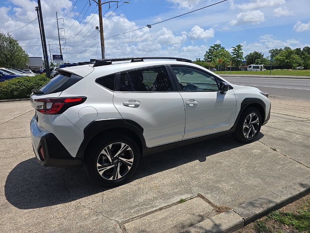 Used 2024 Subaru Crosstrek 2.0i Premium AWD/4WD image 4