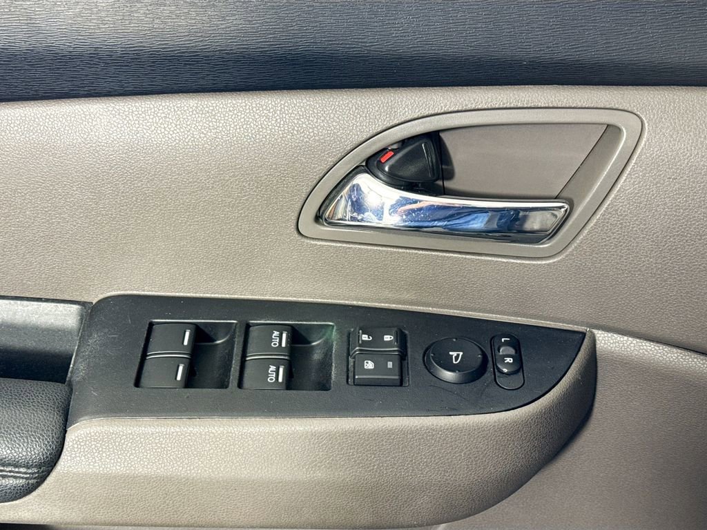 Used 2016 Honda Odyssey SE image 19
