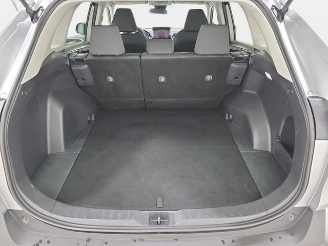 Certified 2024 Toyota RAV4 XLE FWD image 31