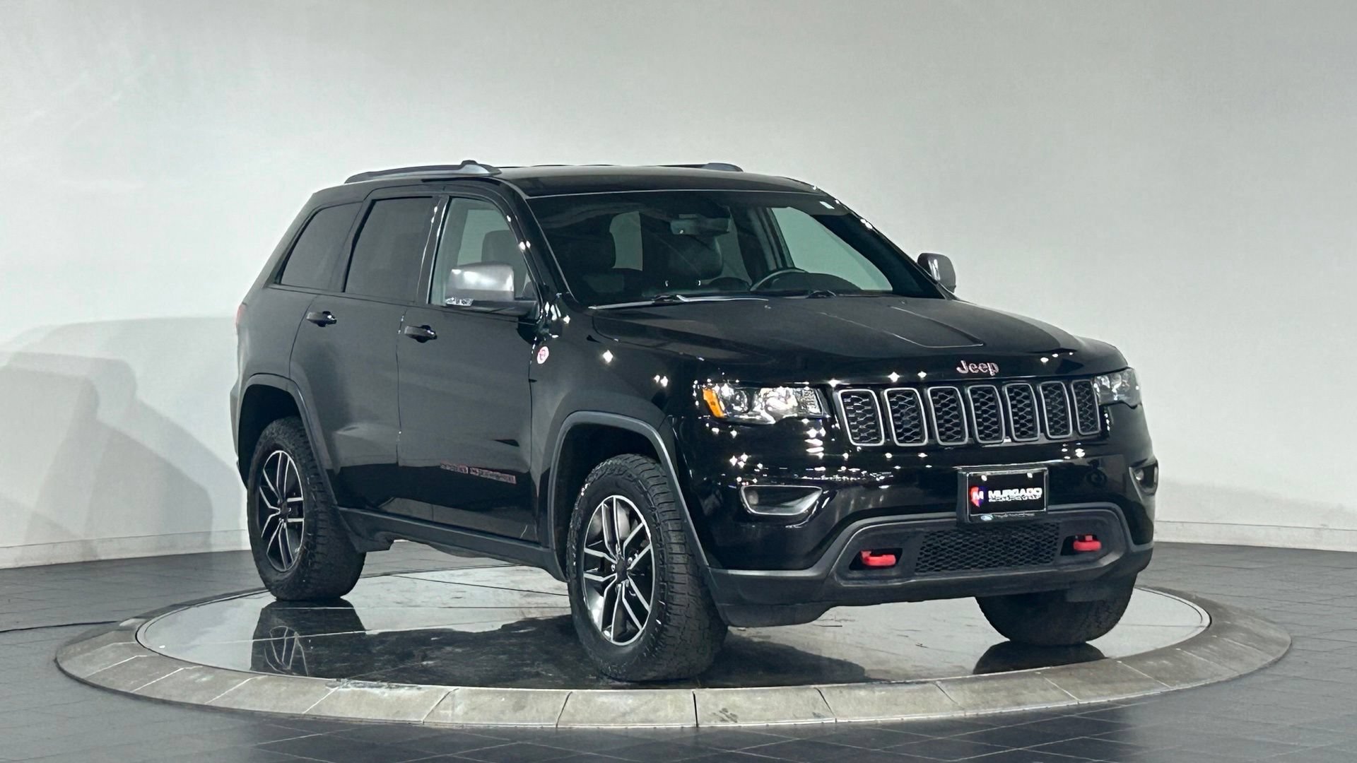 Used 2019 Jeep Grand Cherokee Trailhawk AWD/4WD image 2
